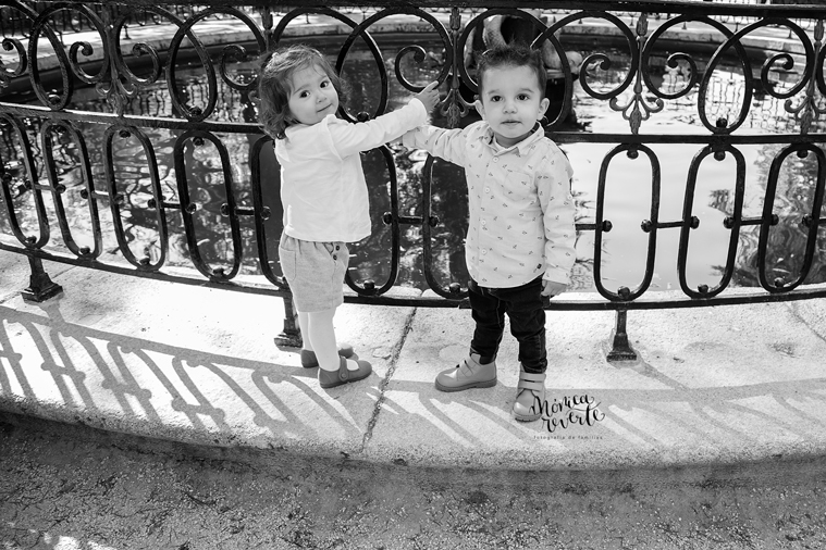 Fotografia de niños Madrid: Hacerse fotos en Otoño es un buen plan.