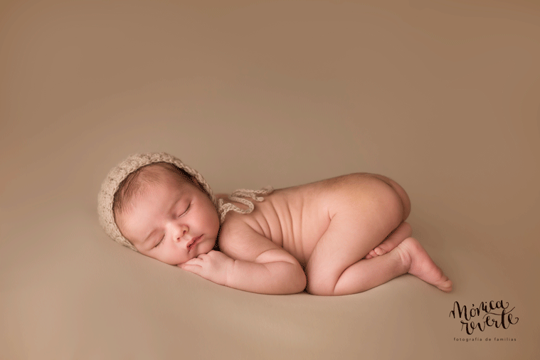 Fotos recién nacido Madrid: sesion newborn de un bombón